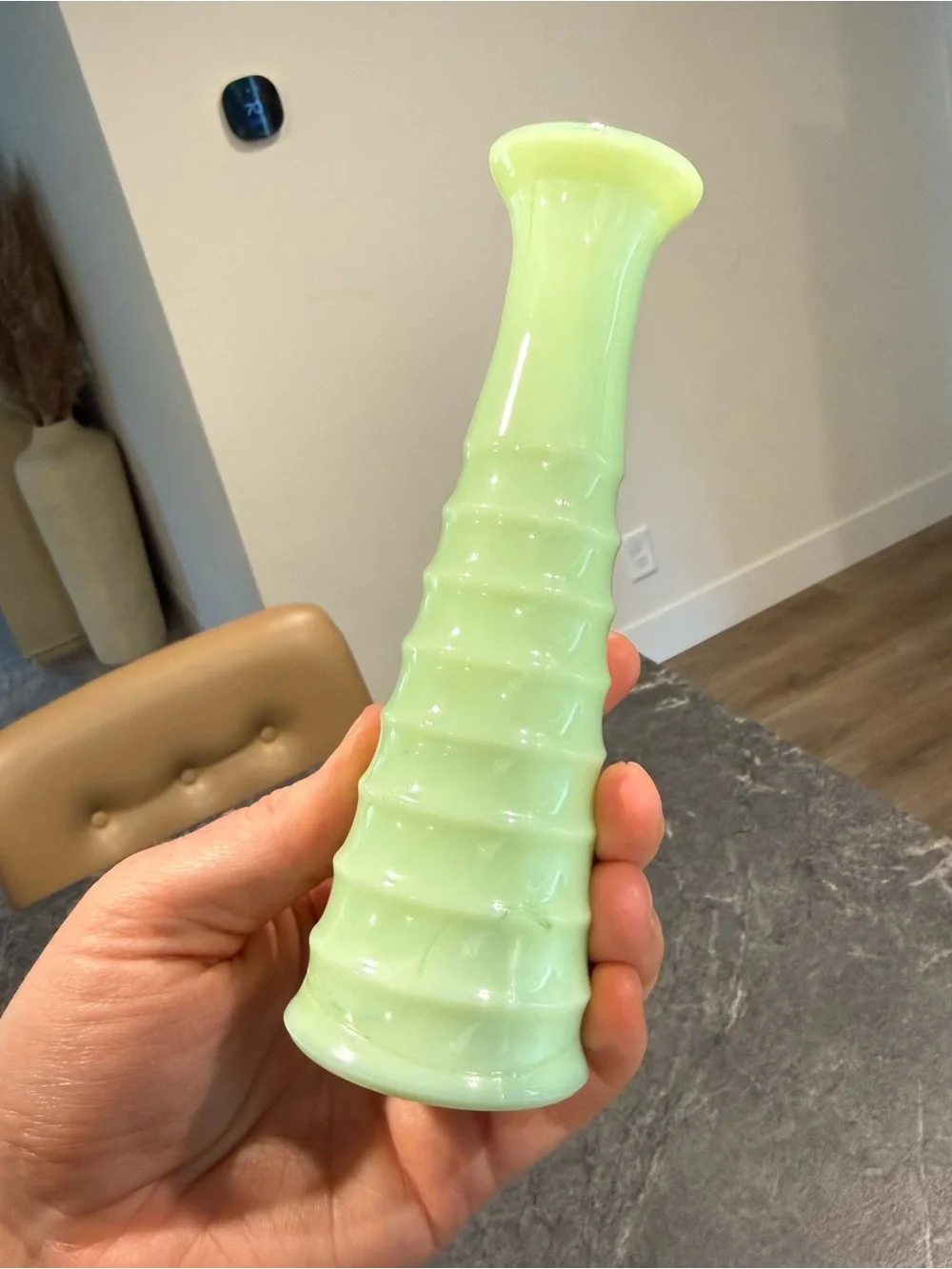 Vintage 1940s Jeannette uranium Glass Jadeite Beehive Ribbed Bud Vase Unmarked